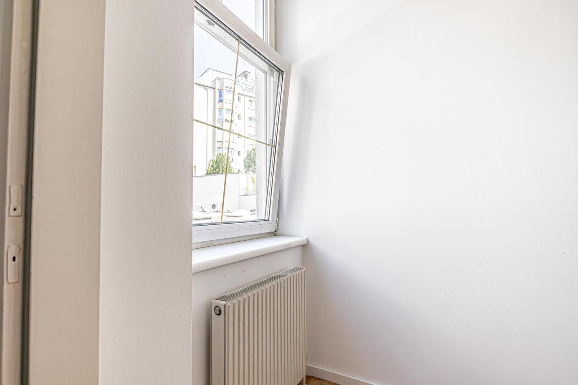 Near Schoenbrunn - Economy Rooms In Shared Apartment At Meidling Train Station Viyana Dış mekan fotoğraf