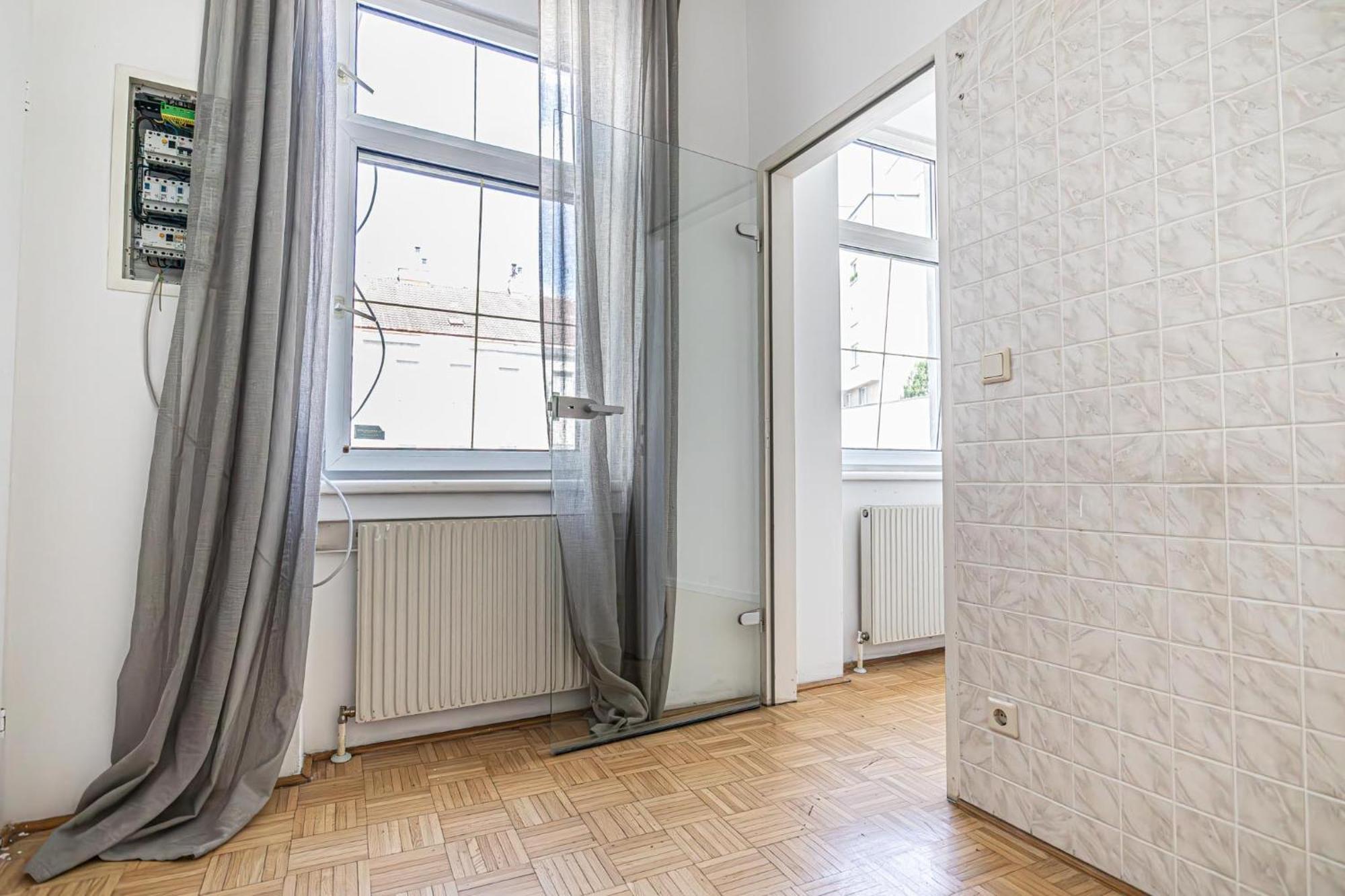 Near Schoenbrunn - Economy Rooms In Shared Apartment At Meidling Train Station Viyana Dış mekan fotoğraf
