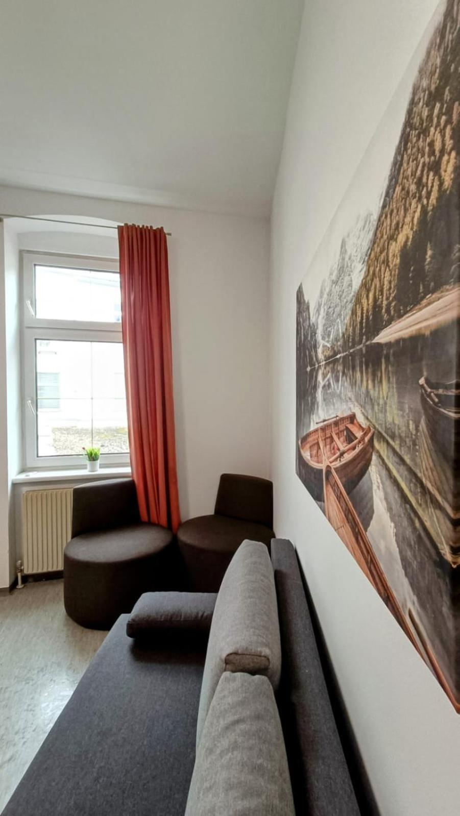 Near Schoenbrunn - Economy Rooms In Shared Apartment At Meidling Train Station Viyana Dış mekan fotoğraf