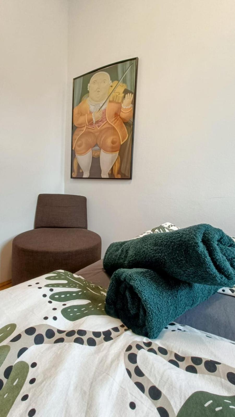 Near Schoenbrunn - Economy Rooms In Shared Apartment At Meidling Train Station Viyana Dış mekan fotoğraf